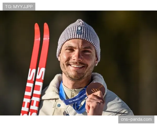 克洛普观战米兰冬奥会，前利物浦主帅为冬季两项接力赛摇铃
